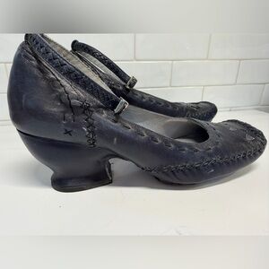 INDIGO by Clarks Dark Blue Leather Square-Toe Pumps w/ Ankle Strap Size 7